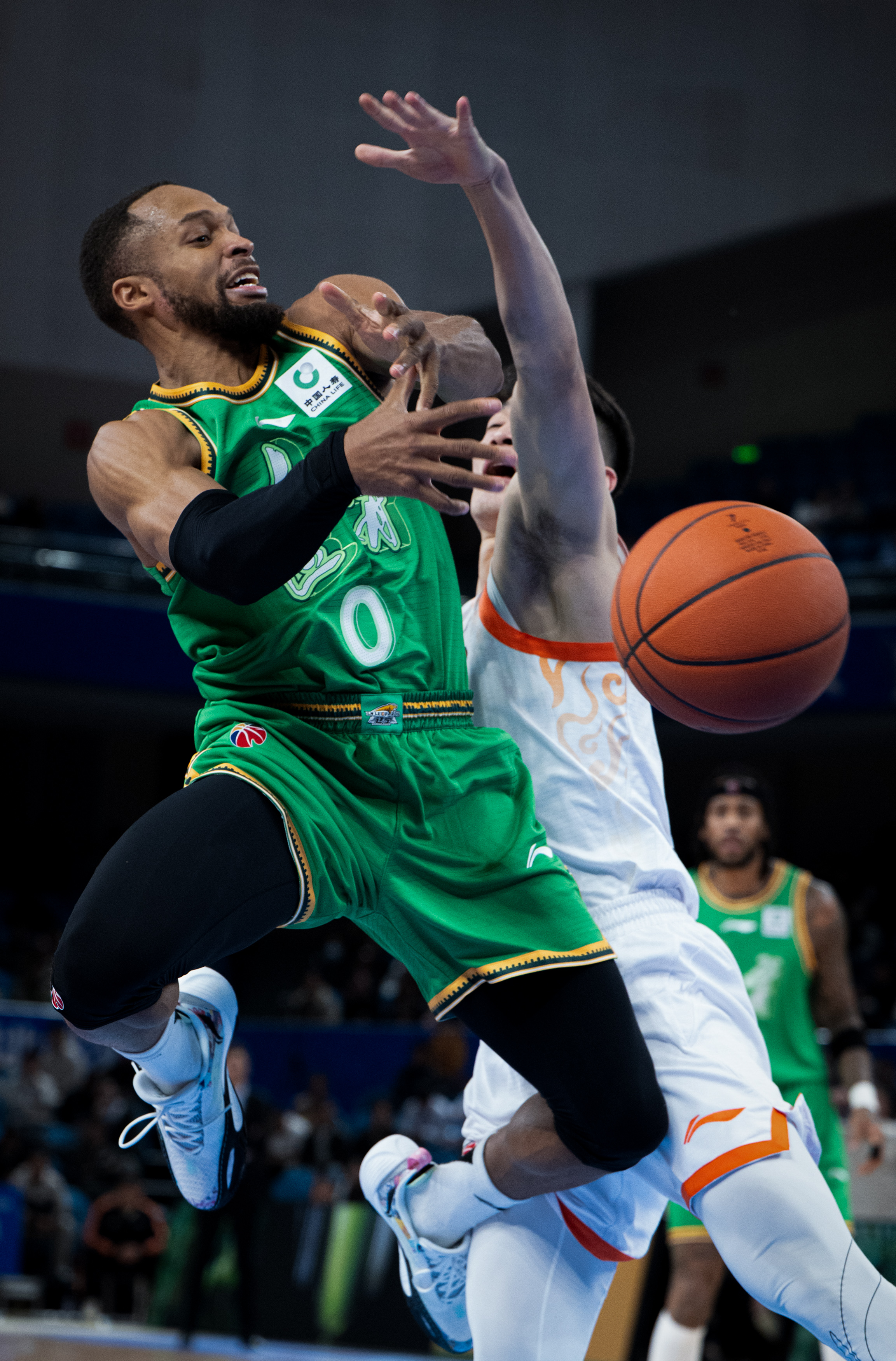 英超直播-费城76人造点机会辽宁本钢今晚豪取连胜，纽约尼克斯围绕NBA常规赛更衣室发声看傻球迷的简单介绍